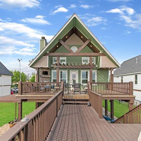 Luxury Waterfront Home Family And Pet Friendly Near Surfside Beach 11 Mins 프리포트 외부 사진