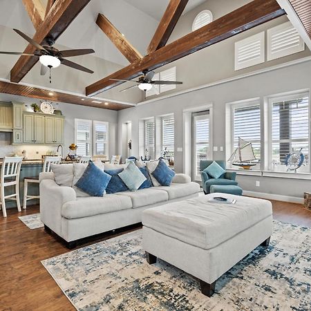 Luxury Waterfront Home Family And Pet Friendly Near Surfside Beach 11 Mins 프리포트 외부 사진