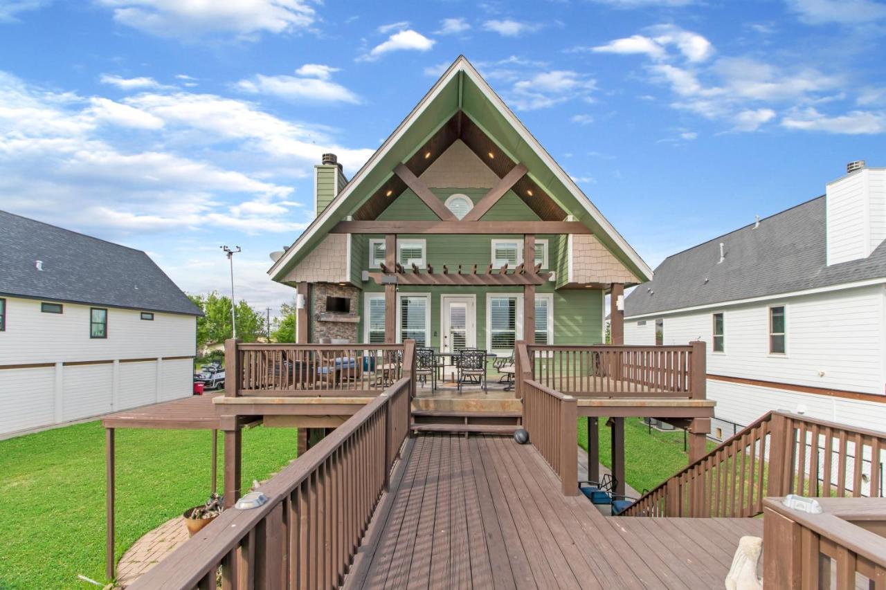 Luxury Waterfront Home Family And Pet Friendly Near Surfside Beach 11 Mins 프리포트 외부 사진