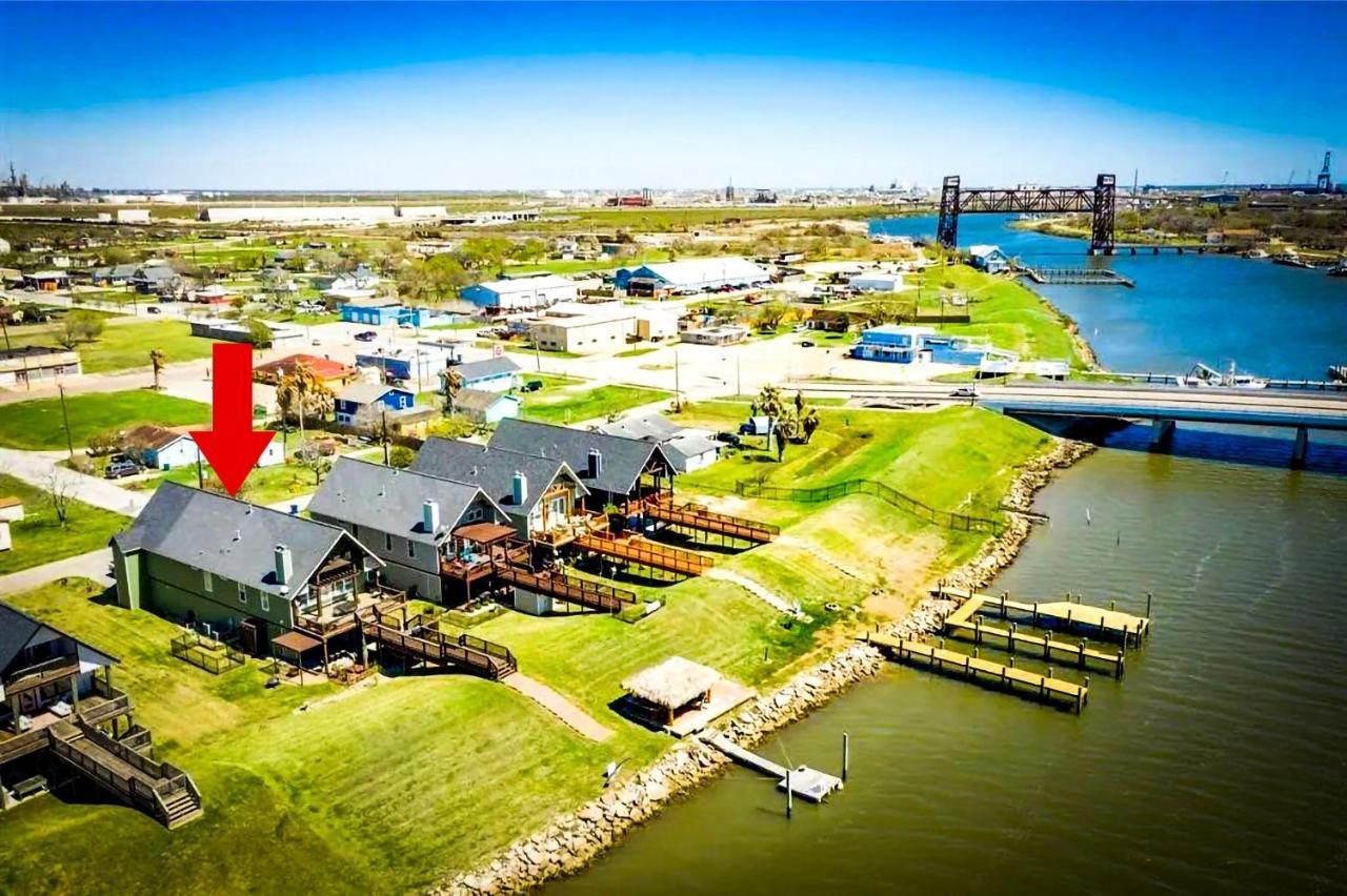 Luxury Waterfront Home Family And Pet Friendly Near Surfside Beach 11 Mins 프리포트 외부 사진