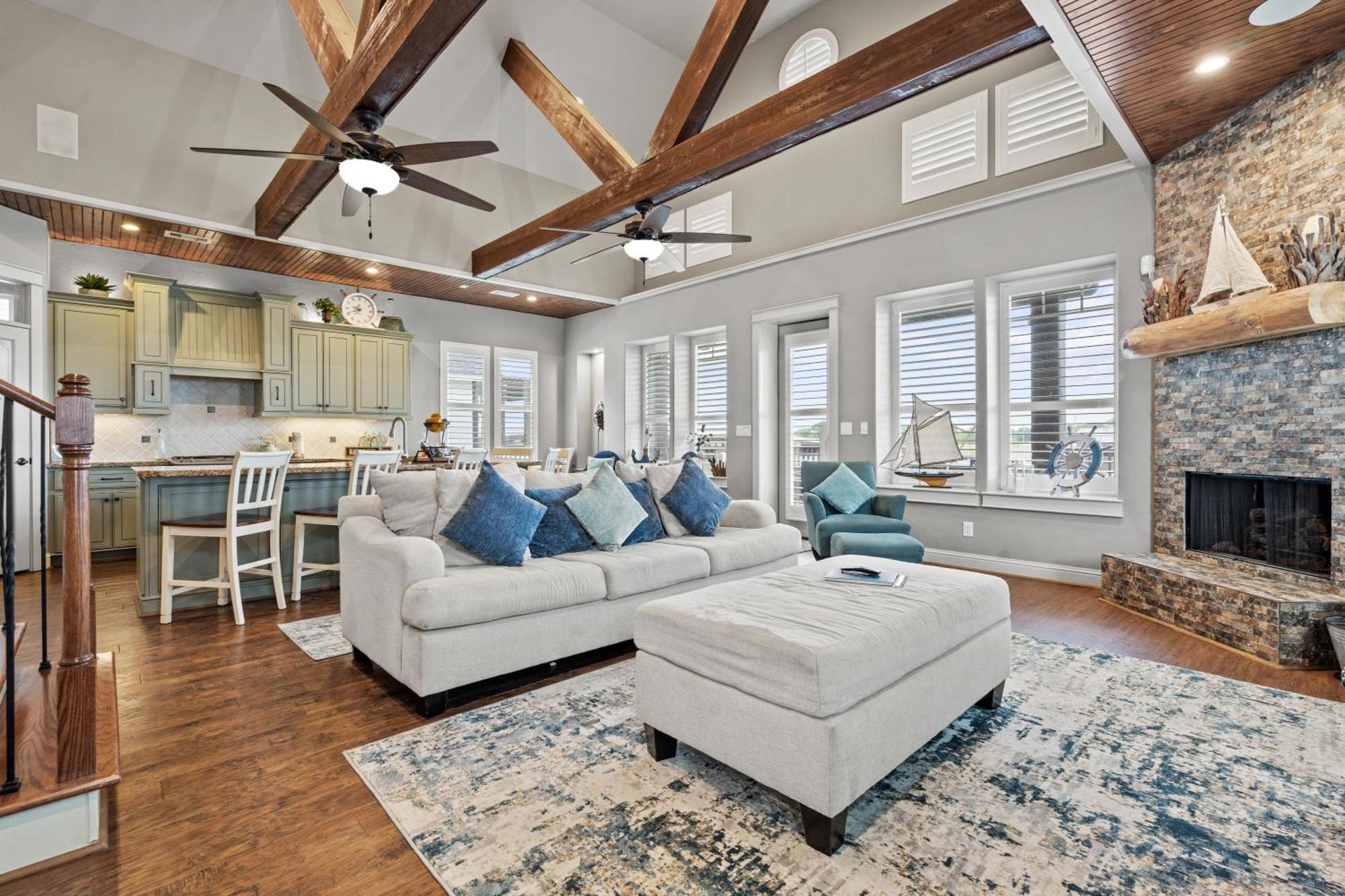Luxury Waterfront Home Family And Pet Friendly Near Surfside Beach 11 Mins 프리포트 외부 사진