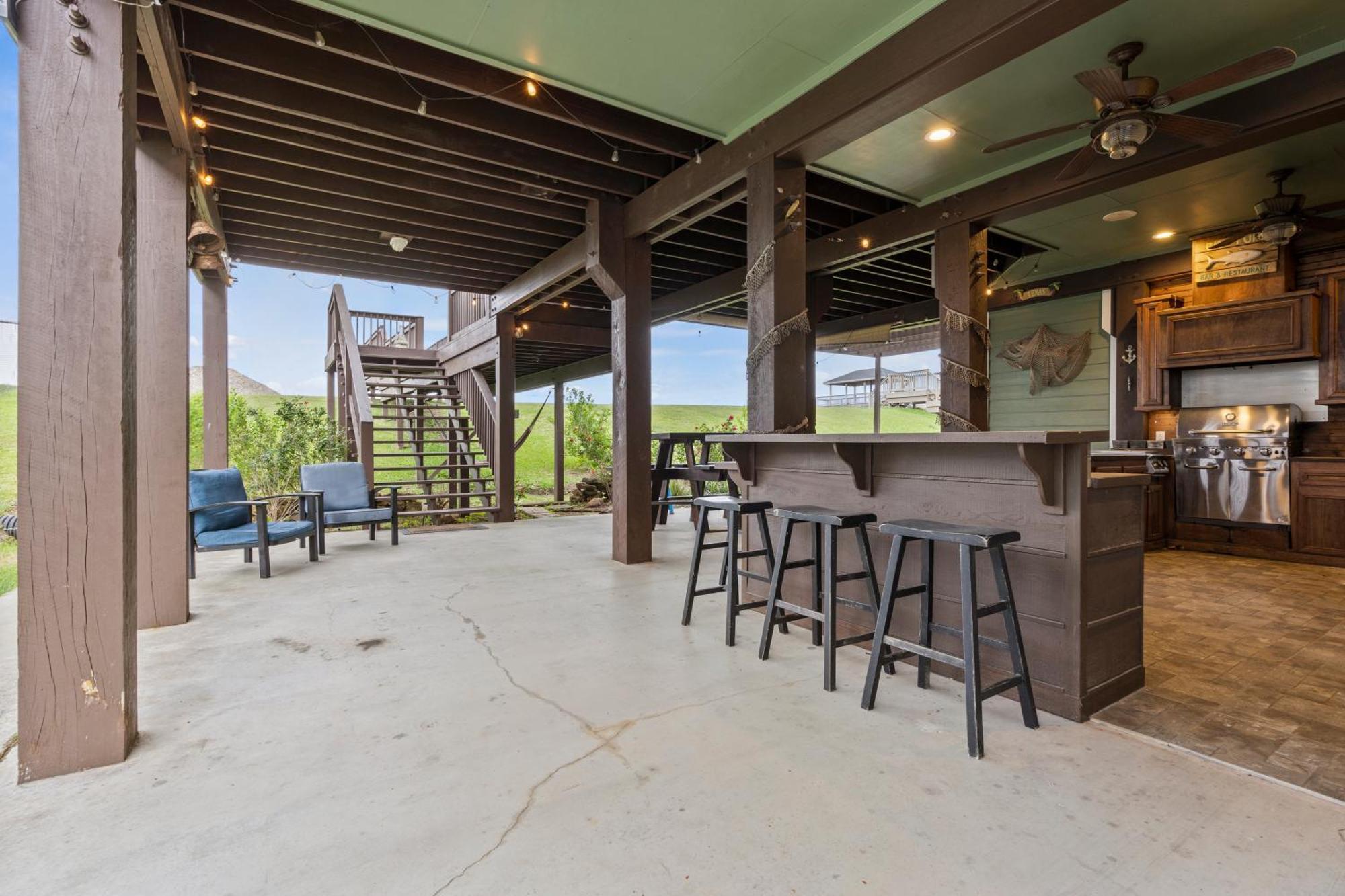Luxury Waterfront Home Family And Pet Friendly Near Surfside Beach 11 Mins 프리포트 외부 사진
